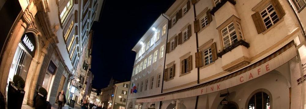 Residence Fink Central Apartments Bolzano Exteriör bild