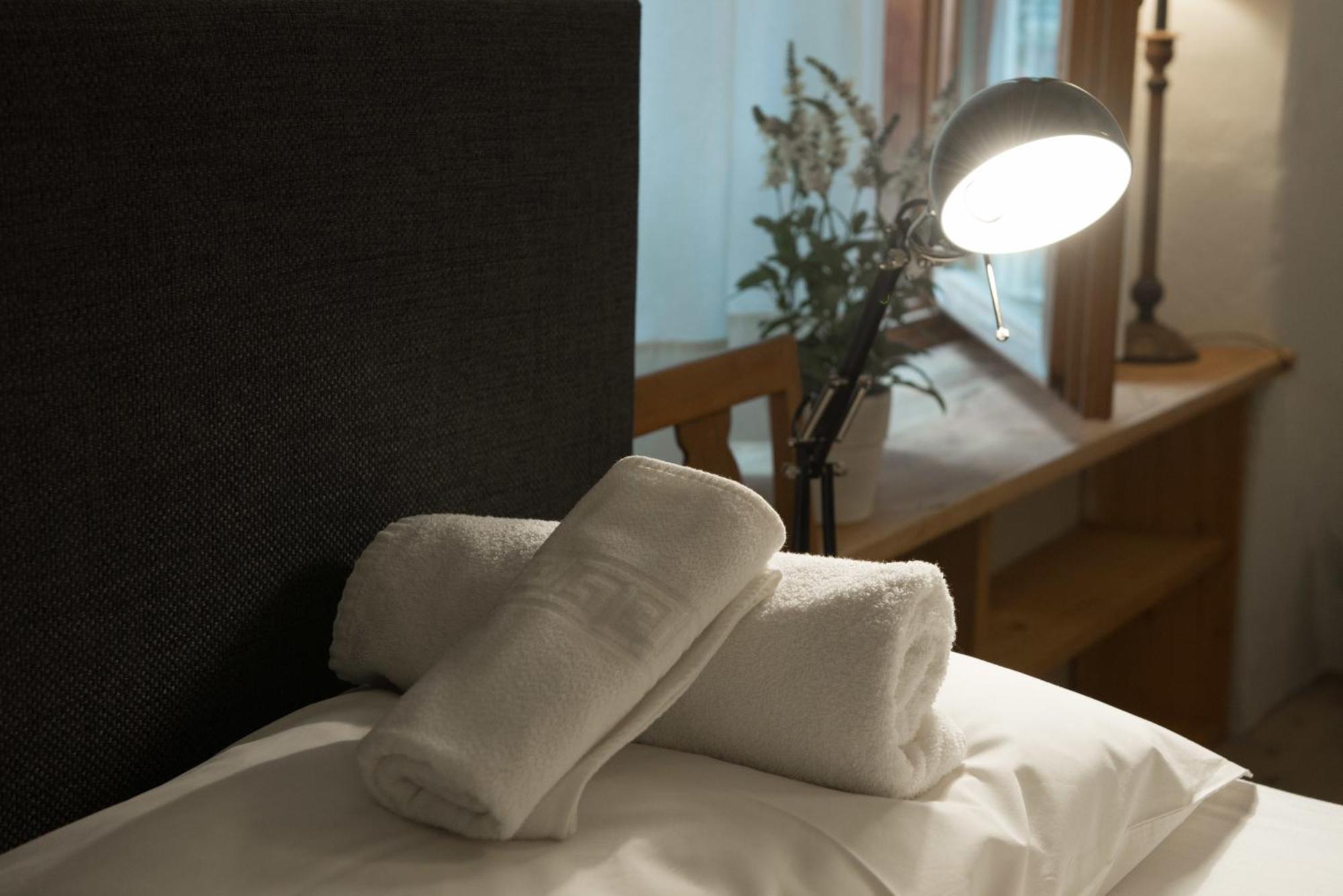 Residence Fink Central Apartments Bolzano Rum bild